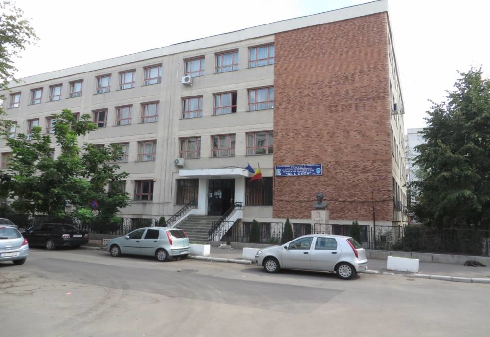 Cursuri suspendate parțial la două școli din Brăila
