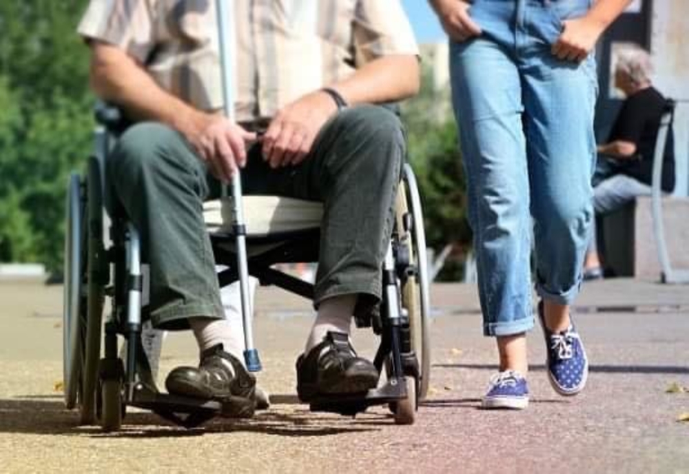 Persoanele cu dizabilități pot depune și online documentele pentru evaluare