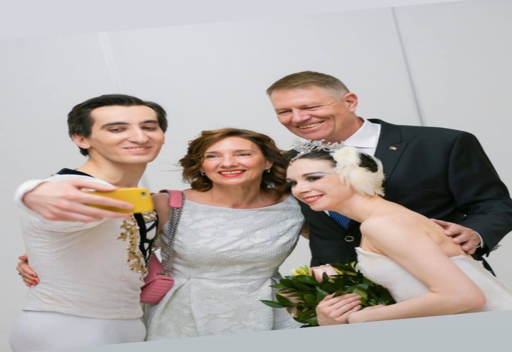 Soții Iohannis au petrecut Ziua Îndrăgostiților la un spectacol de balet din Sibiu