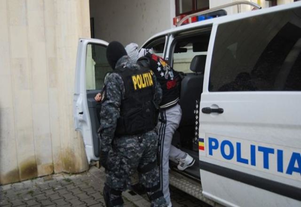 Percheziţii în Olt, alte 15 judeţe şi în Bucureşti, într-un dosar de evaziune fiscală şi spălare de bani