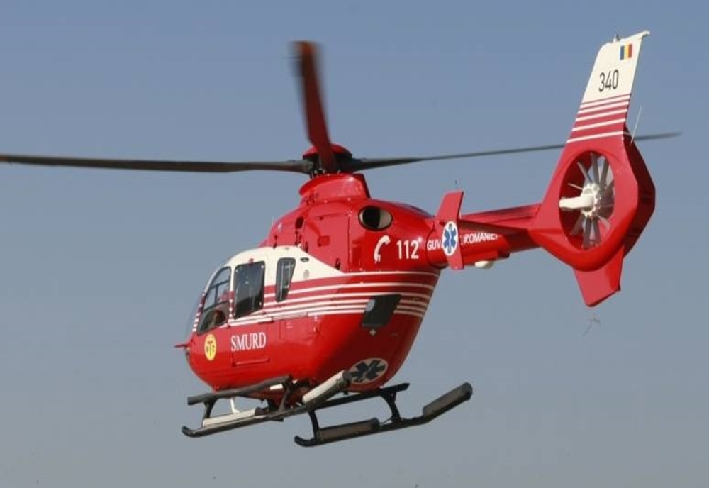 Accident grav în județul Satu Mare. Minoră transportată cu elicopterul SMURD la Cluj-Napoca