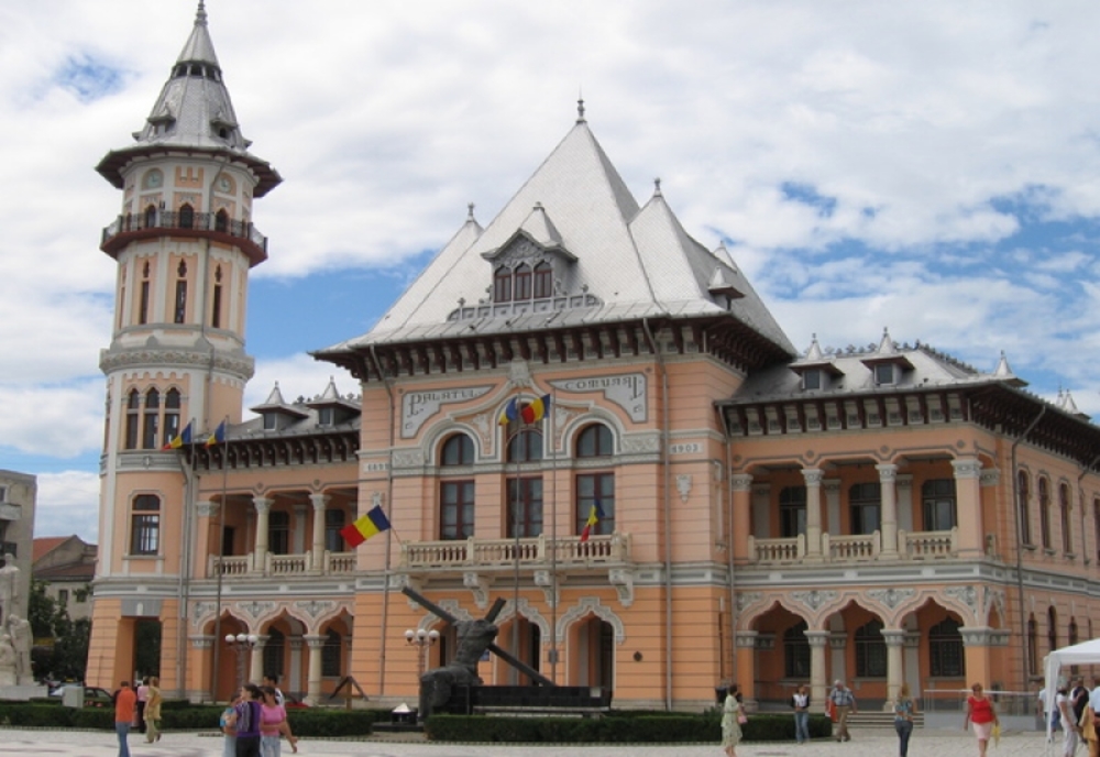 Primăria Buzău îşi întrerupe total lucrul direct cu publicul în spaţiile instituţiei
