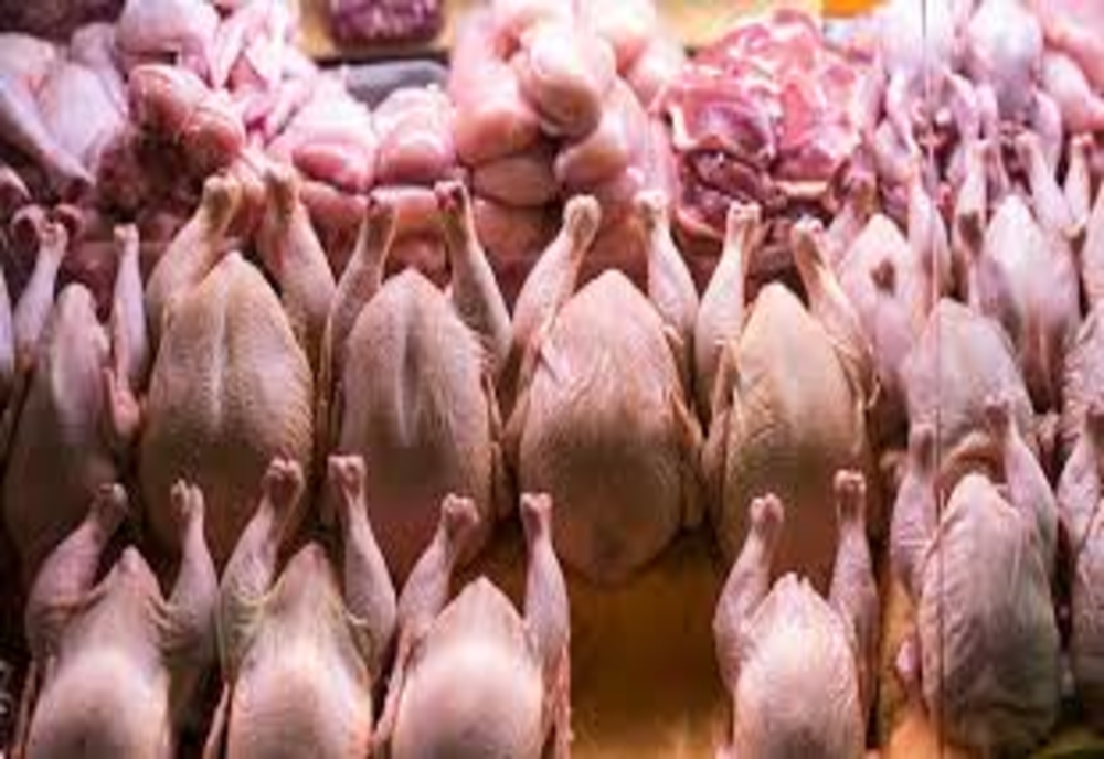 Carne de pasăre din zone cu gripă aviară, comercializată în magazinele din Giurgiu