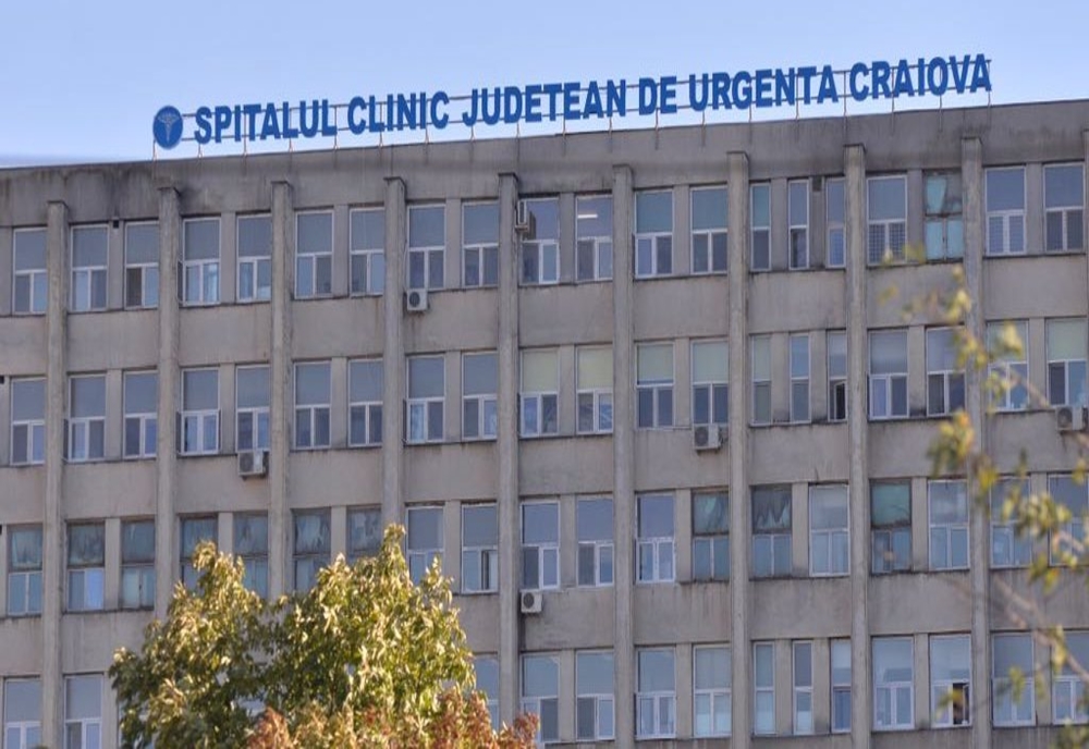Când vor dispărea buruienile și mărăcinișul din curtea Spitalului Clinic Județean Craiova