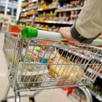 Alertă în supermarket-uri! Ministrul Sănătății, ședință de urgență cu șefii marilor magazine