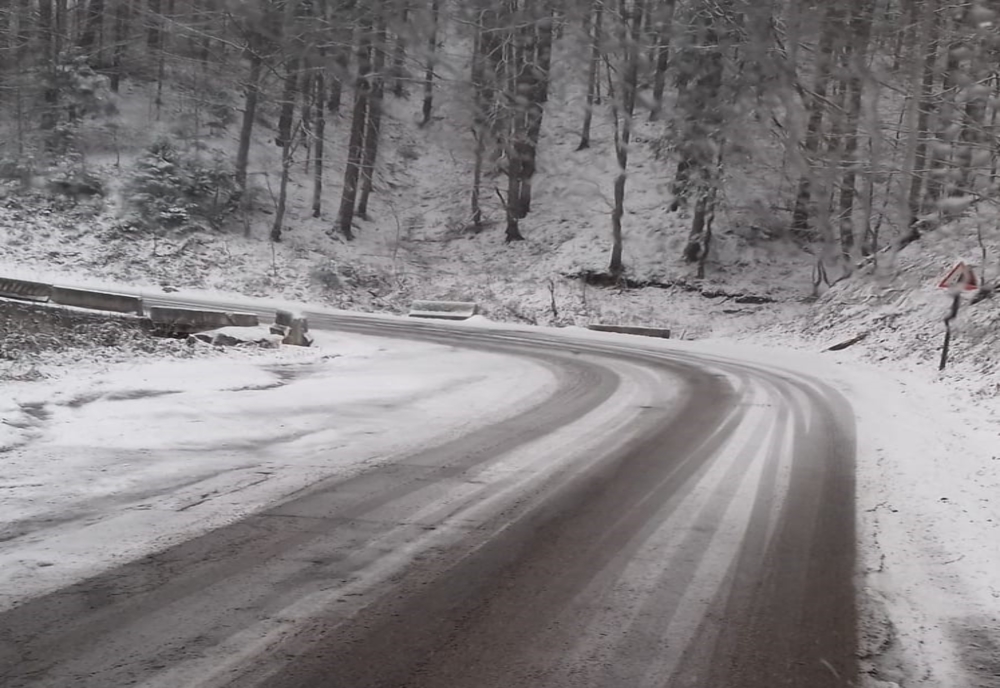 Circulație în condiții de iarnă în județul Alba. Se intervine pe toate drumurile
