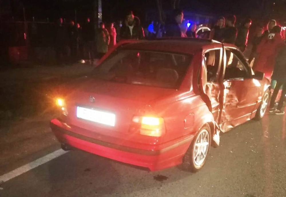 4 persoane rănite într-un acident rutier petrecut în satul Răzvani