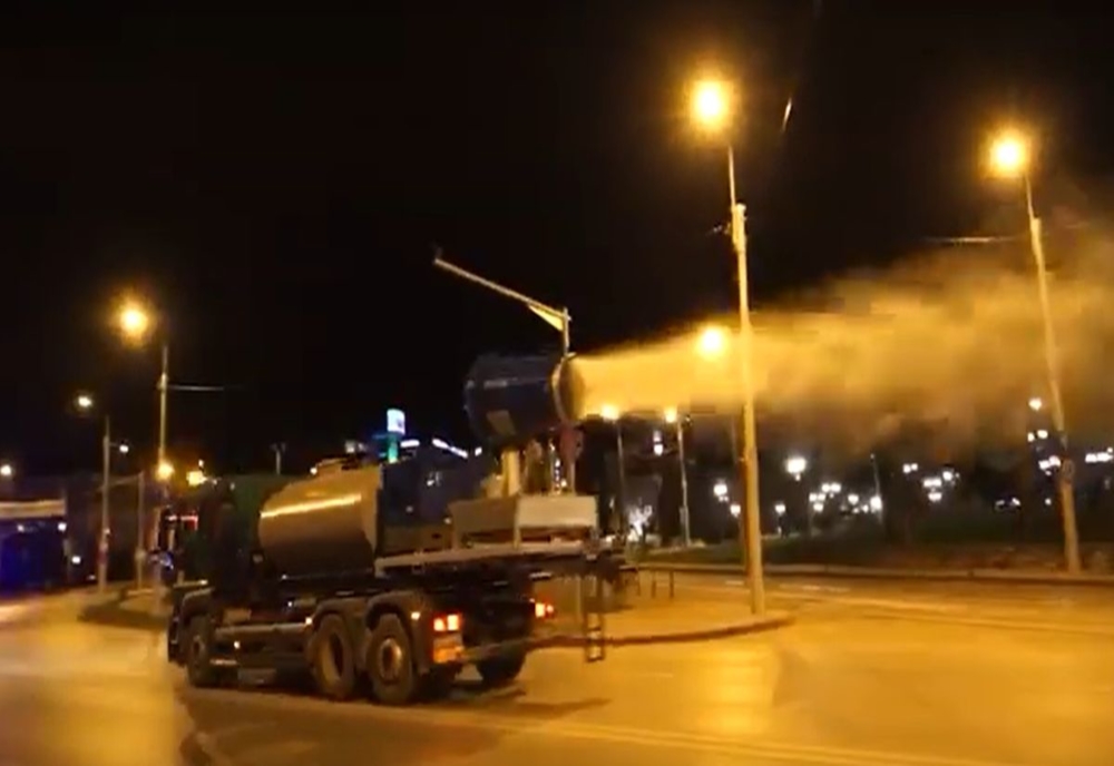 Străzile din Iași, dezinfectate cu o soluție folosită și la Wuhan – VIDEO