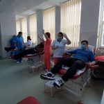 VIDEO. Solidaritate pentru sănătate. Jurnaliștii din Craiova s-au mobilizat și au donat sânge, cântând alături de medici și asistente: Totul va fi bine