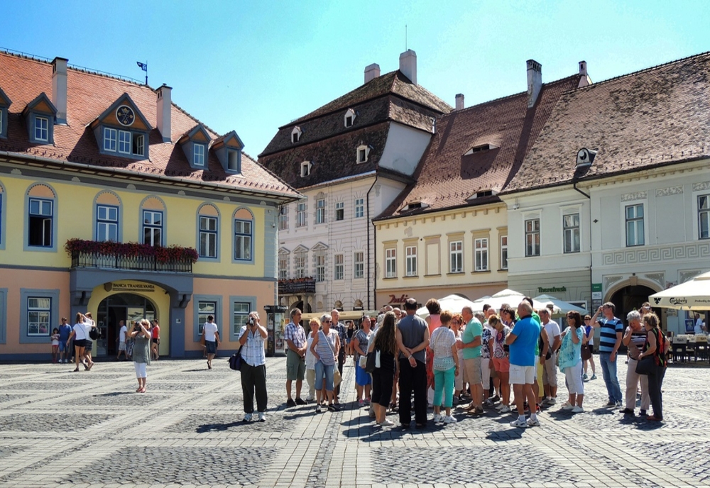 Se caută voluntari pentru Centrul de Informare Turistică de la Primăria Sibiu