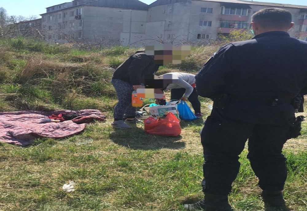 Două persoane din Bistrița-Năsăud, amendate de jandarmi, după ce au făcut scandal și au aruncat resturi menajere la întâmplare