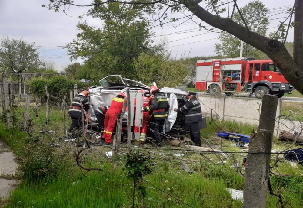 Accident grav în Gorj: Doi tineri, la spital!