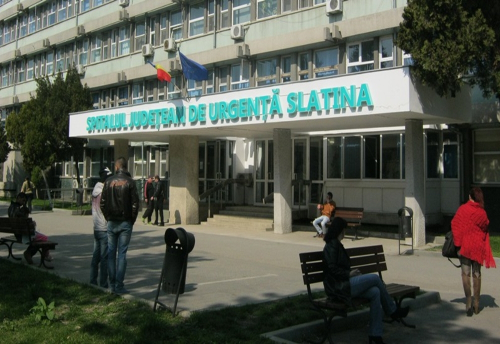 16 angajaţi ai Spitalului Slatina, în izolare după ce au intrat în contact cu un pacient confirmat, ulterior, cu COVID-19