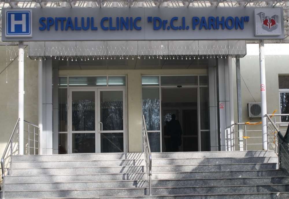 Patru cadre medicale de la Spitalul „C. I. Parhon“ Iași, infectaţi cu coronavirus de la bolnavi