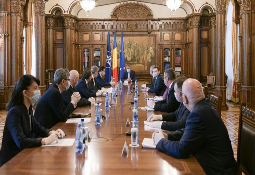 Ședință de ultimă oră la Cotroceni cu miniștrii cabinetului Orban privind măsurile de gestionare a epidemiei COVID-19