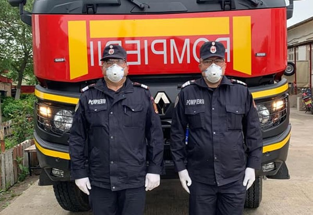 Doi pompieri ai ISU Călărași participă la misiunea umanitară în Republica Moldova