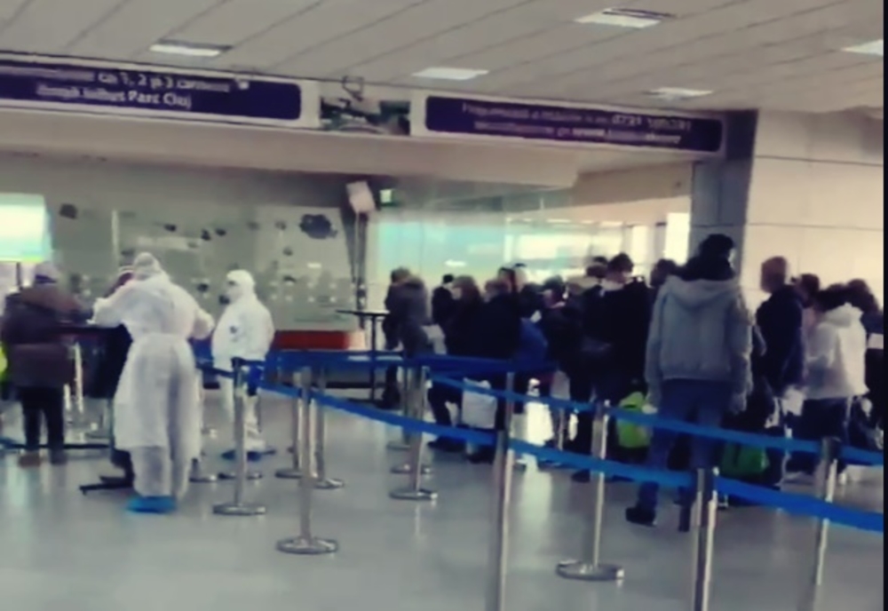 Ieșenii se tem mai tare de sărăcie decât de COVID-19! Aeroportul Iași plin de oameni care pleacă la muncă în Germania