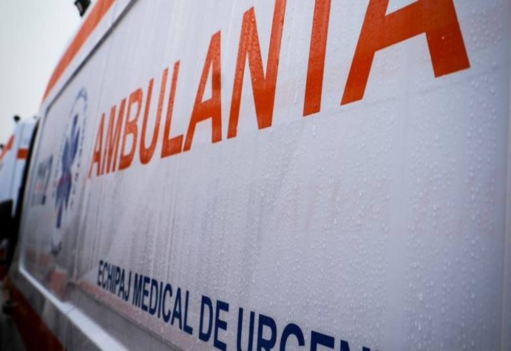 Focarul de coronavirus de la Ambulanţa Olt. Medic internat la Spitalul Râmnicu Vâlcea, transferat la Bucureşti