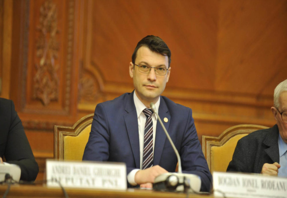 Deputatul Bogdan Rodeanu: „PSD a prelungit mandatele aleşilor locali până când şi-a dat dreptul de a stabili data alegerilor!”
