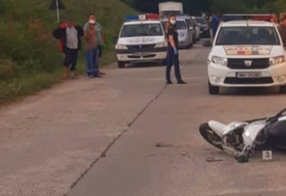 Un bărbat din Olt a căzut cu mopedul şi a murit în urma căzăturii. Avea 70 de ani