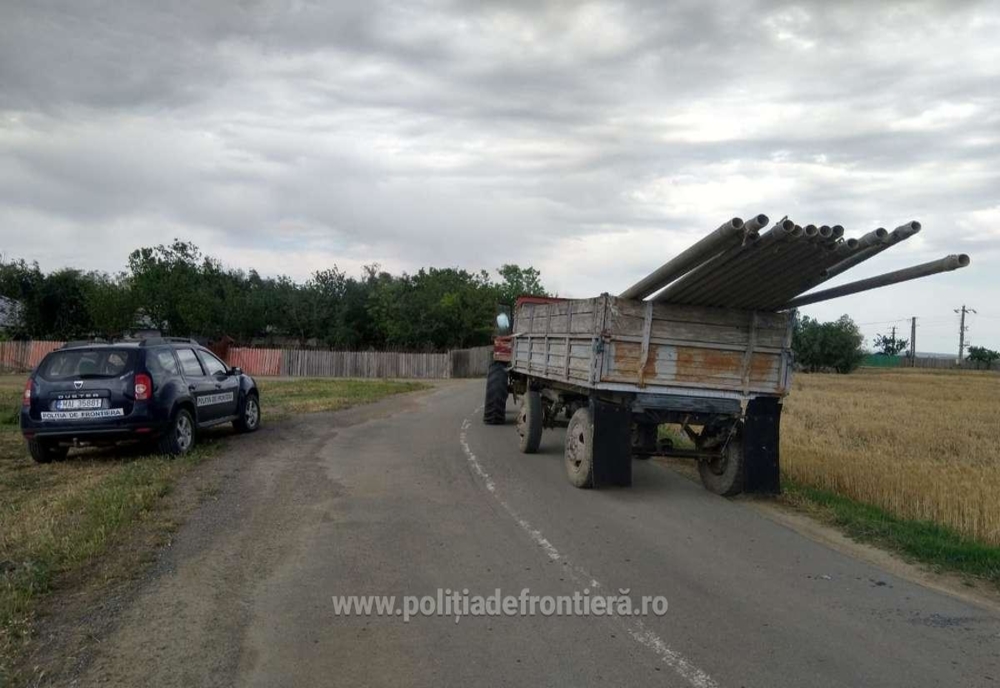 Tractor neînmatriculat oprit în trafic de polițiștii de frontieră brăileni