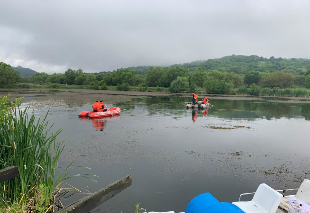 Tânărul căzut în lacul din Cisnădie, găsit fără suflare