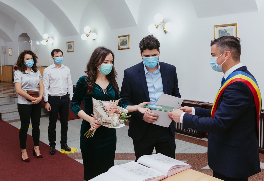 Mai multe căsătorii în perioada pandemiei de COVID-19, la Iași