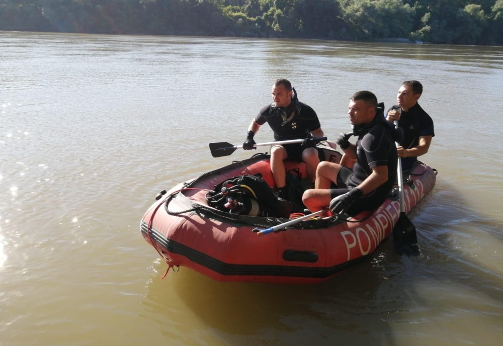 Pompierii giurgiuveni caută un bărbat care s-ar fi înecat în Dunăre, la Piciorul Podului