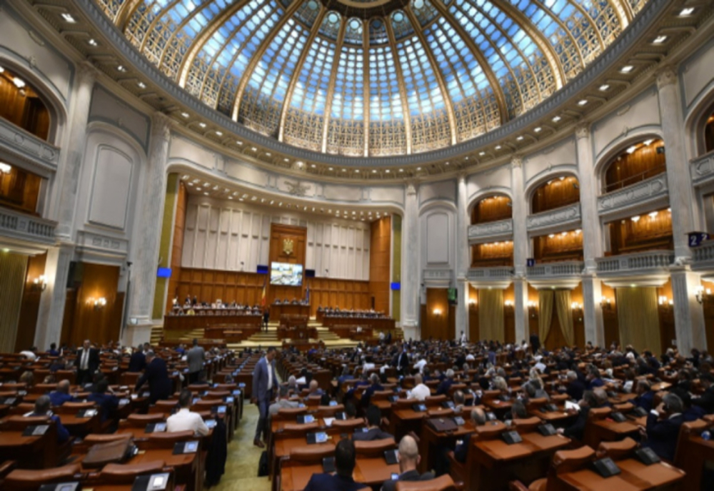 Zi lungă în Parlament: Astăzi se decide cum vor intra în izolare și carantină românii