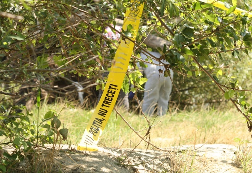 Disparițiile din Caraș, luate la verificat, după ce un cadavru a fost găsit pe malul unui râu