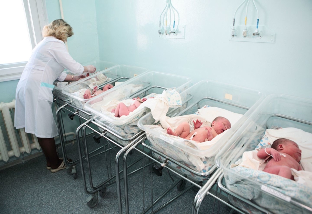 Asistente de la o maternitate privată din Timișoara, depistate cu coronavirus