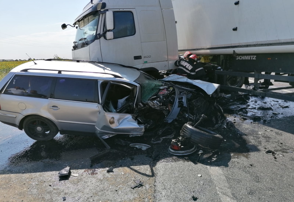 VIDEO. Accident pe DN 6, la Măldăeni-Teleorman. Un autoturism a intrat într-un TIR