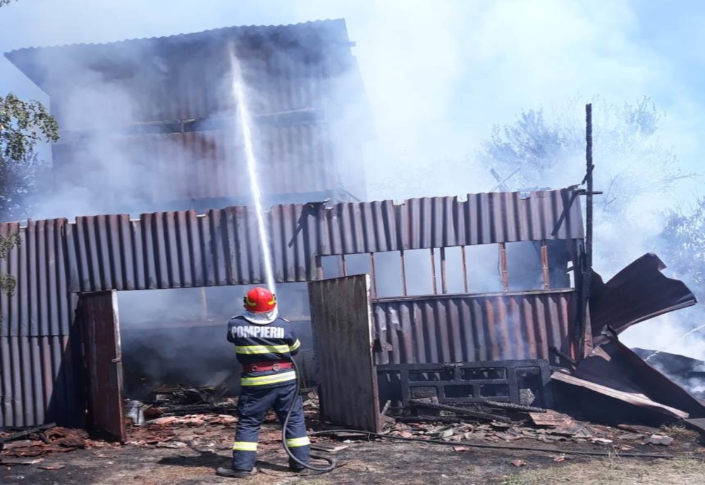 Incendiu violent la o moară din Dâmbovița