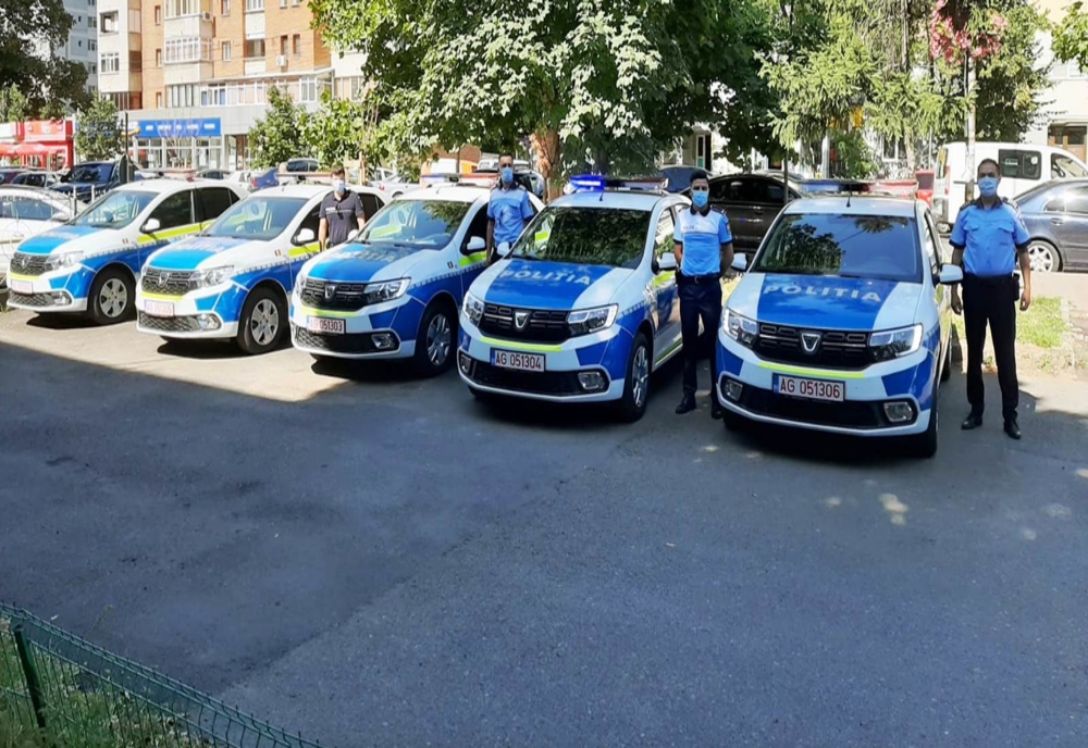 Cinci maşini noi, repartizate poliţiştilor din Slatina şi Caracal