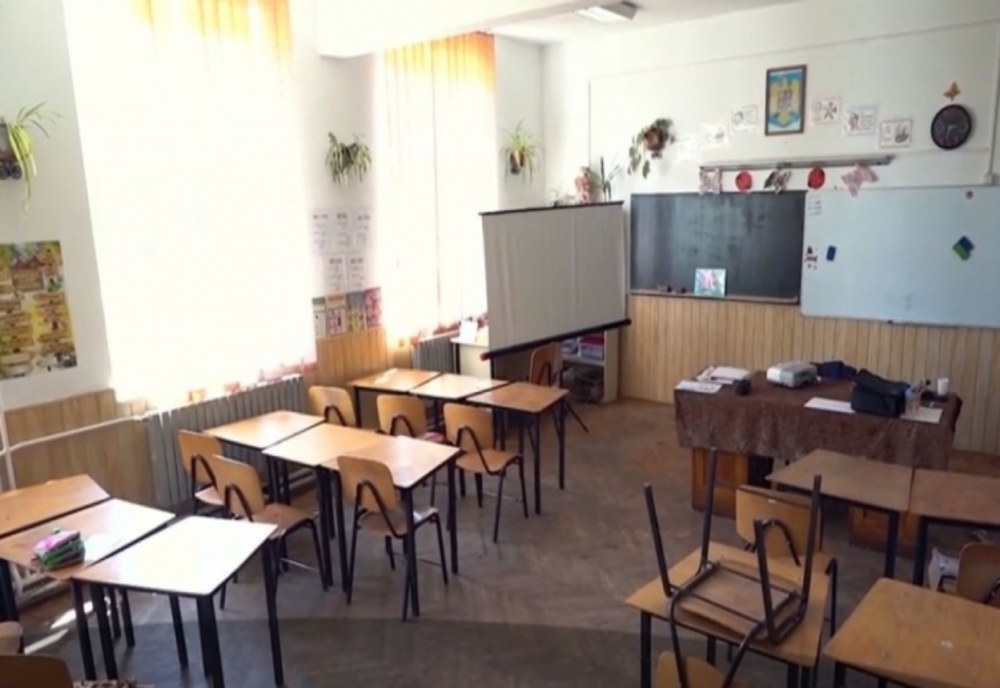 Școlile din Timișoara își refac stocurile de produse de igienă