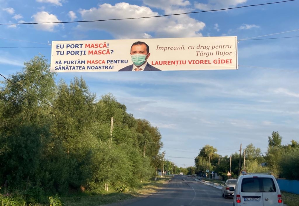 Campanie în ton cu vremurile: primarul Gîdei, cu mască pe bannere