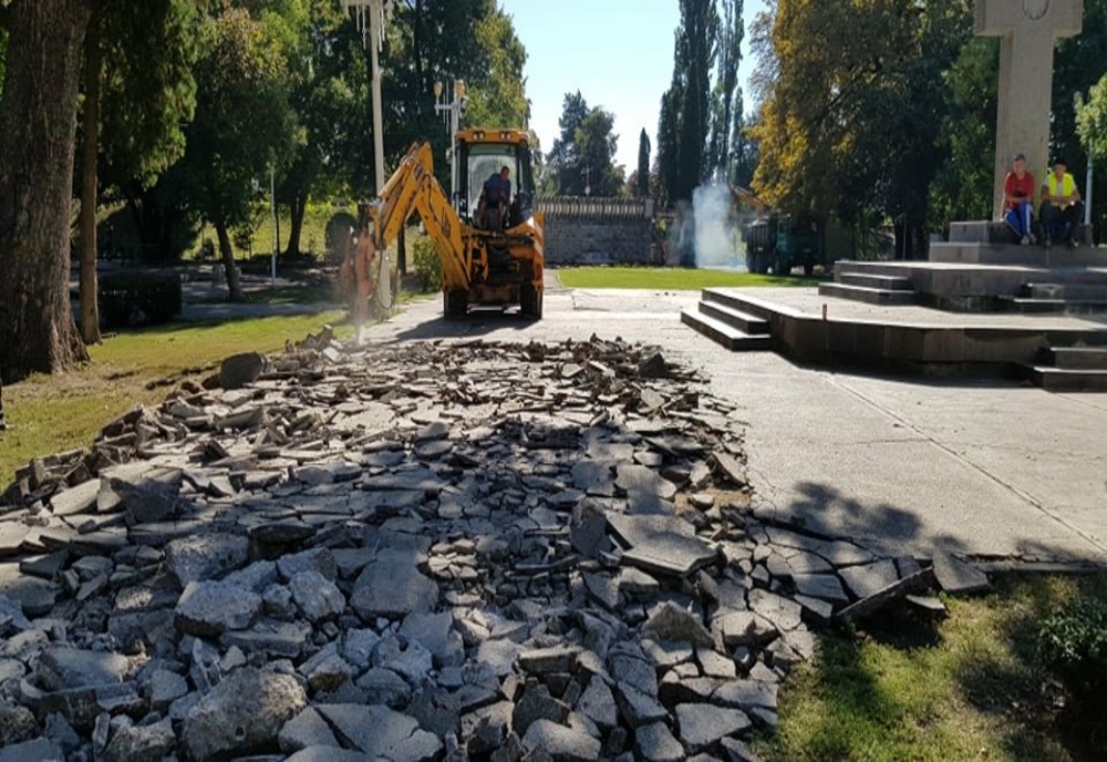 Cu un pas mai aproape de reabilitarea esplanadei din Parcul Mihai Eminescu