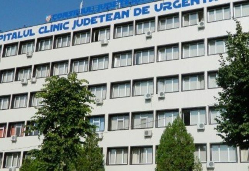 O singură asistentă medicală face triajul epidemiologic în Ambulatoriul Spitalului Județean Arad