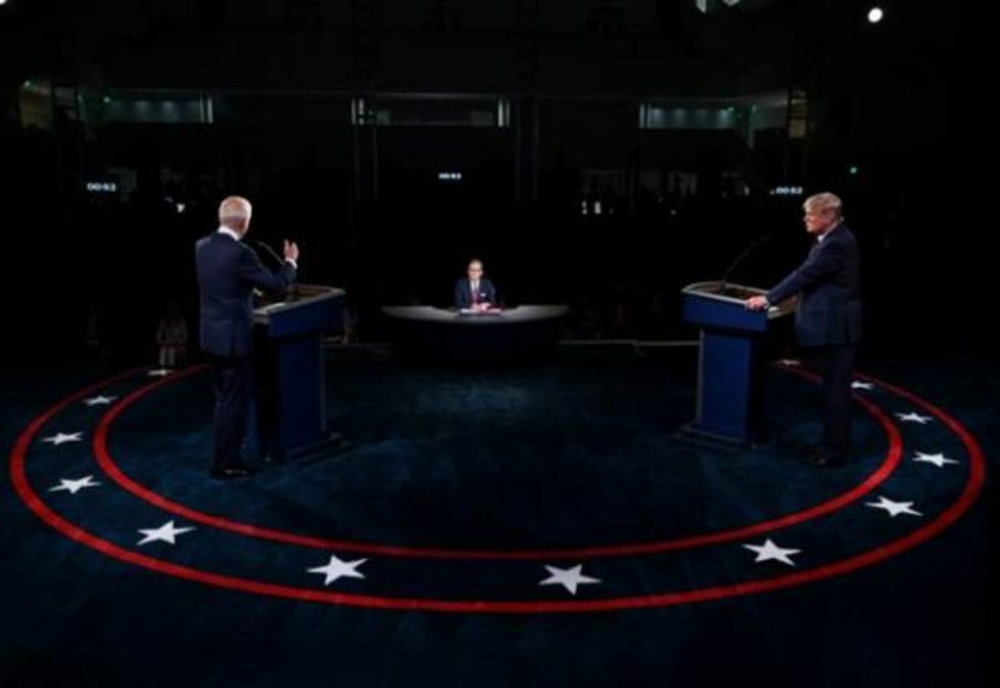 Prima dezbatere televizată între Donald Trump și Joe Biden. Moderatorul nu a reușit să păstreze controlul discuției