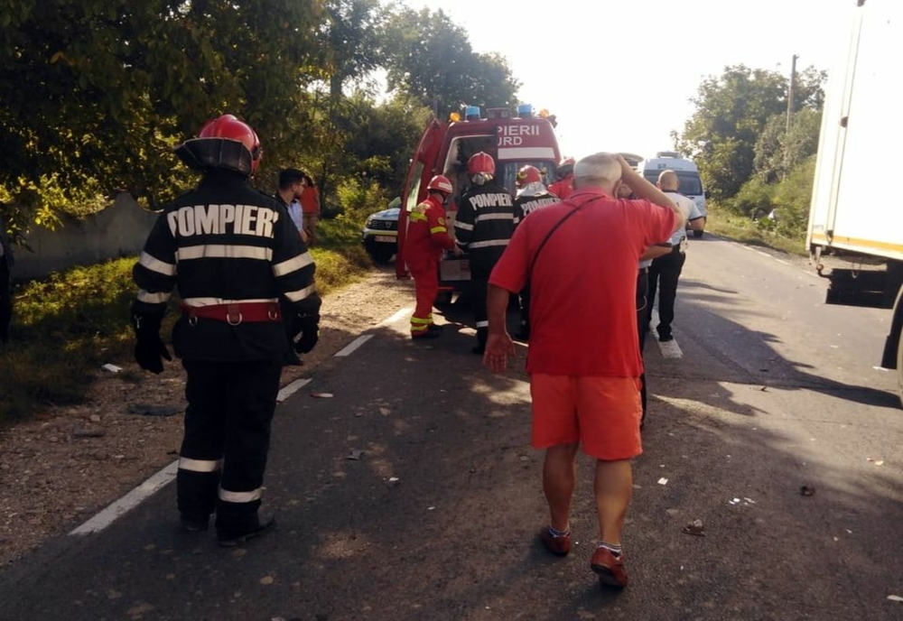 Accident rutier, pe DN 72A, la Voinești. Două persoane au avut nevoie de îngrijiri medicale