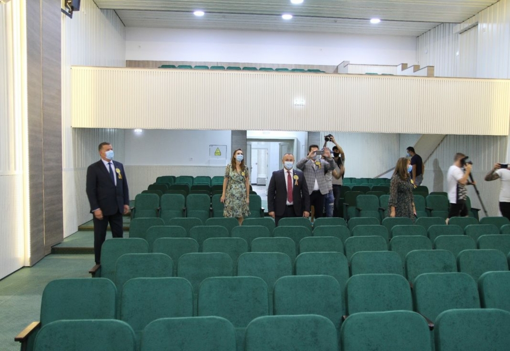 Candidatul PER la Primăria Rm. Vâlcea a inaugurat sala de festivități a Colegiului Național ”Mircea cel Bătrân”
