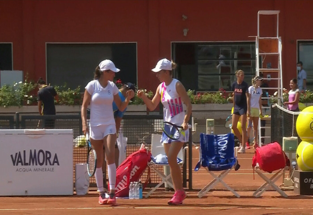 Simona Halep şi Monica Niculescu, în turul doi la dublu, în turneul de la Roma
