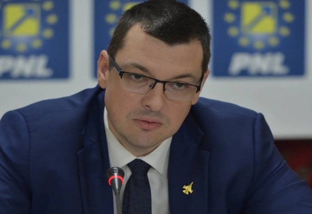 Deputatul PNL Ovidiu Raețchi, după ultimele sondaje: PSD rămâne în Opoziție, guvern PNL-USR până în 2024 cu Orban premier
