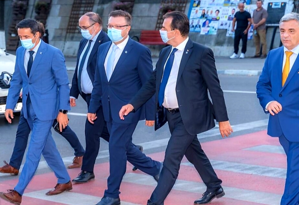 Premierul român, o nouă vizită la uzina Dacia, din Mioveni