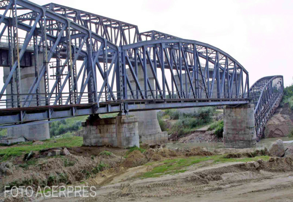 Ludovic Orban: Podul feroviar de la Grădiştea, judeţul Giurgiu, va redeveni funcţional