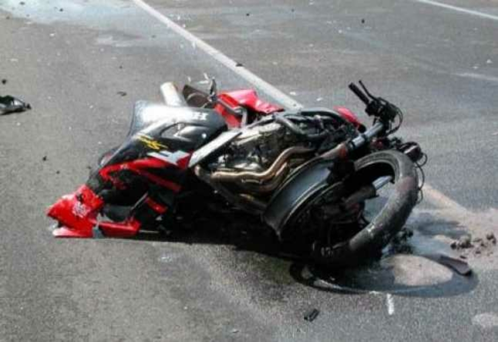 Motociclist fără permis rănit în accident