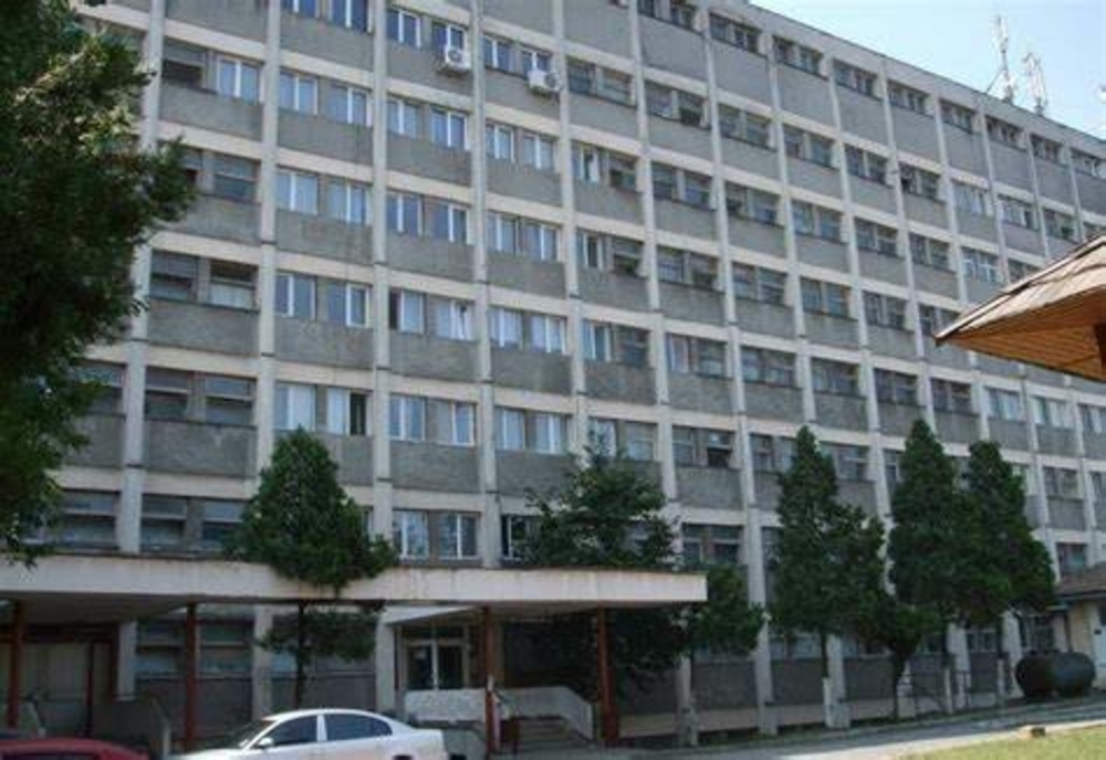 Bani pentru aparatură și echipamente acordați spitalelor din Reșița și Caransebeș