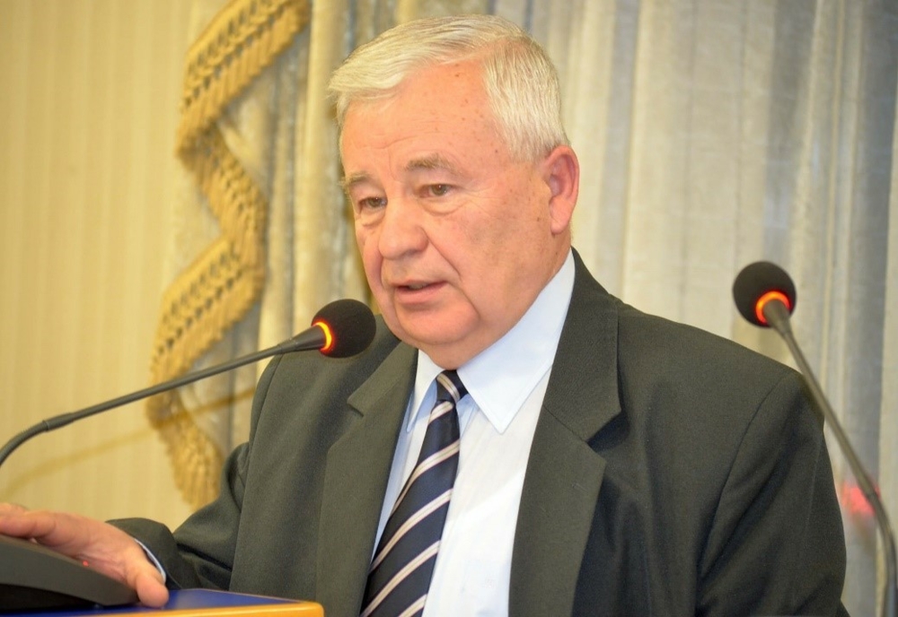 Profesorul universitar doctor Ioan Leș va primi titlul de Doctor Honoris Causa al UOC