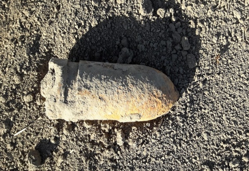 Un bărbat din Dâmbovița a găsit un proiectil neexplodat în gospodăria sa