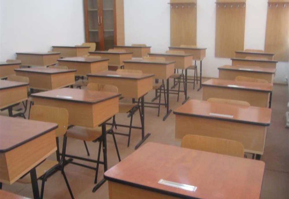 44 de școli din județul Alba intră în scenariul ROȘU- cursuri excusiv online